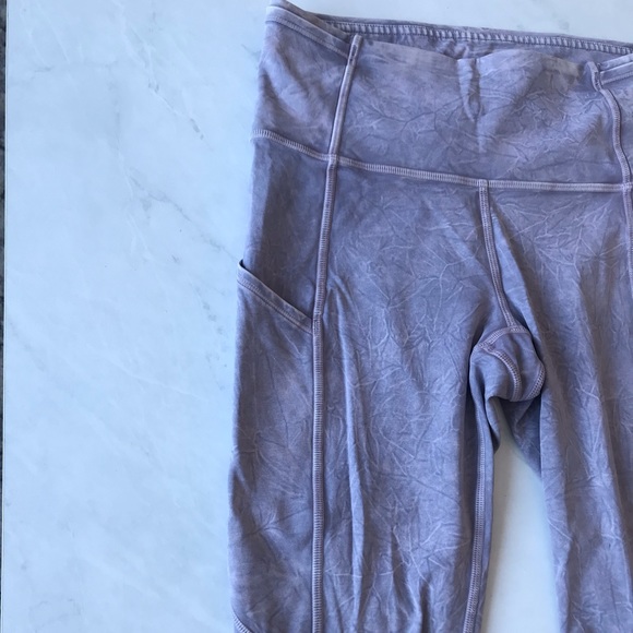 Fast and free II , size 4 , 25inch lululemon leggings, “ice dye” - Picture 8 of 15